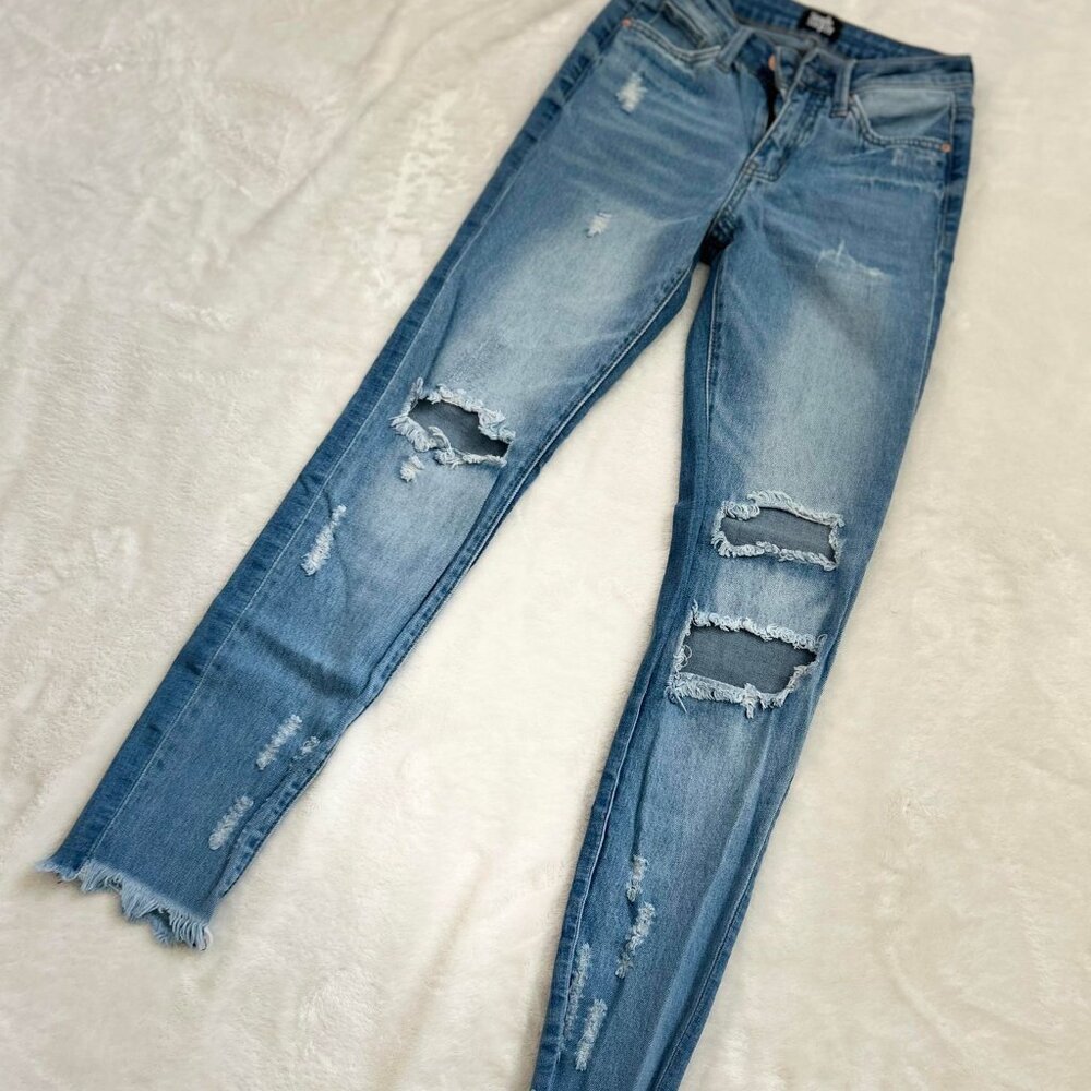 Women's Like New Lighter Colored Distressed Skinny Jeans with Frayed Ankles